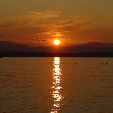 Crikvenica 2 公寓